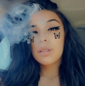 Meet your Posher, Melana